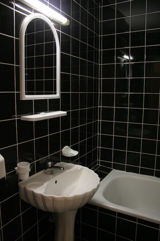 Hotel Merkur Miercurea Ciuc Room photo