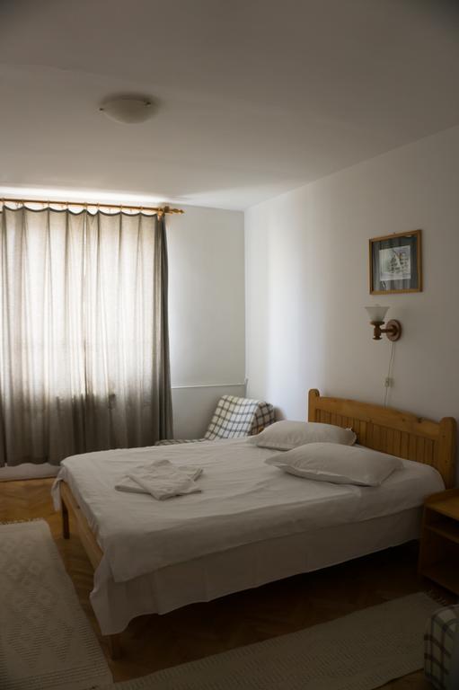 Hotel Merkur Miercurea Ciuc Exterior photo